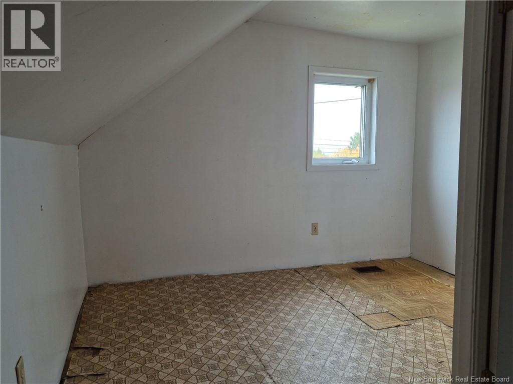 348 St-Jean Street, Saint-Léonard, New Brunswick  E7E 2B6 - Photo 22 - NB128833