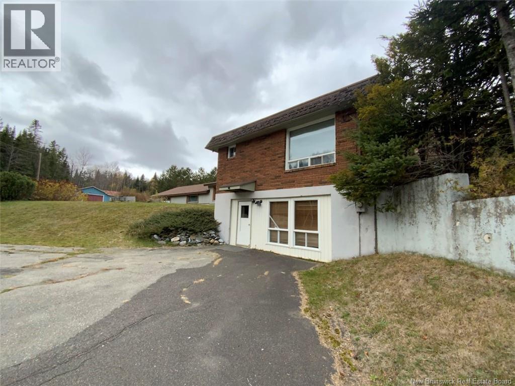 922 Canada Road, Edmundston, New Brunswick  E3V 3X3 - Photo 21 - NB128846