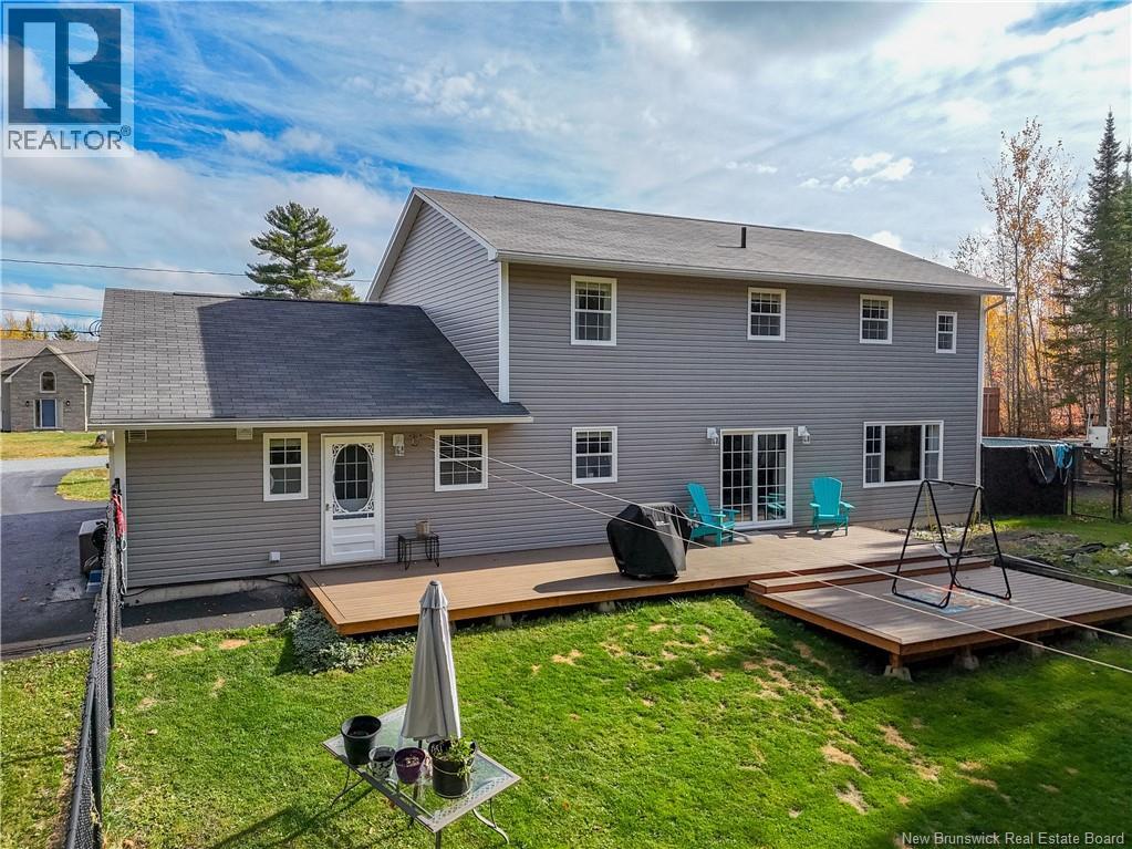 203 Green Avenue, Hanwell, New Brunswick  E3C 0A7 - Photo 37 - NB128867