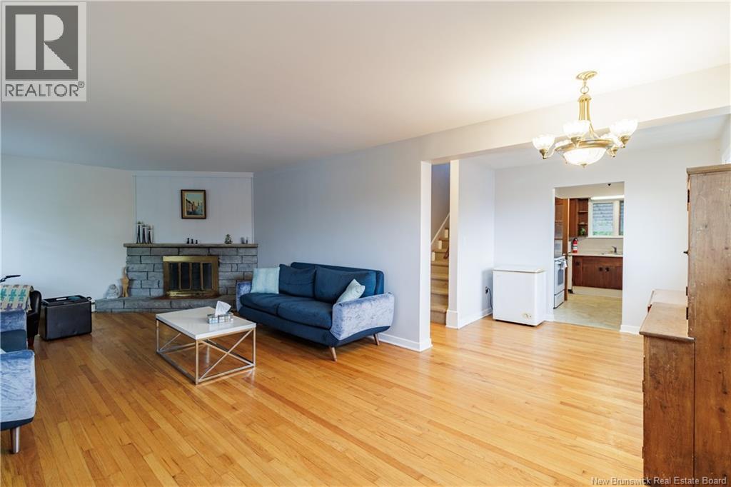 887 York Street, Fredericton, New Brunswick  E3B 3R9 - Photo 5 - NB128883