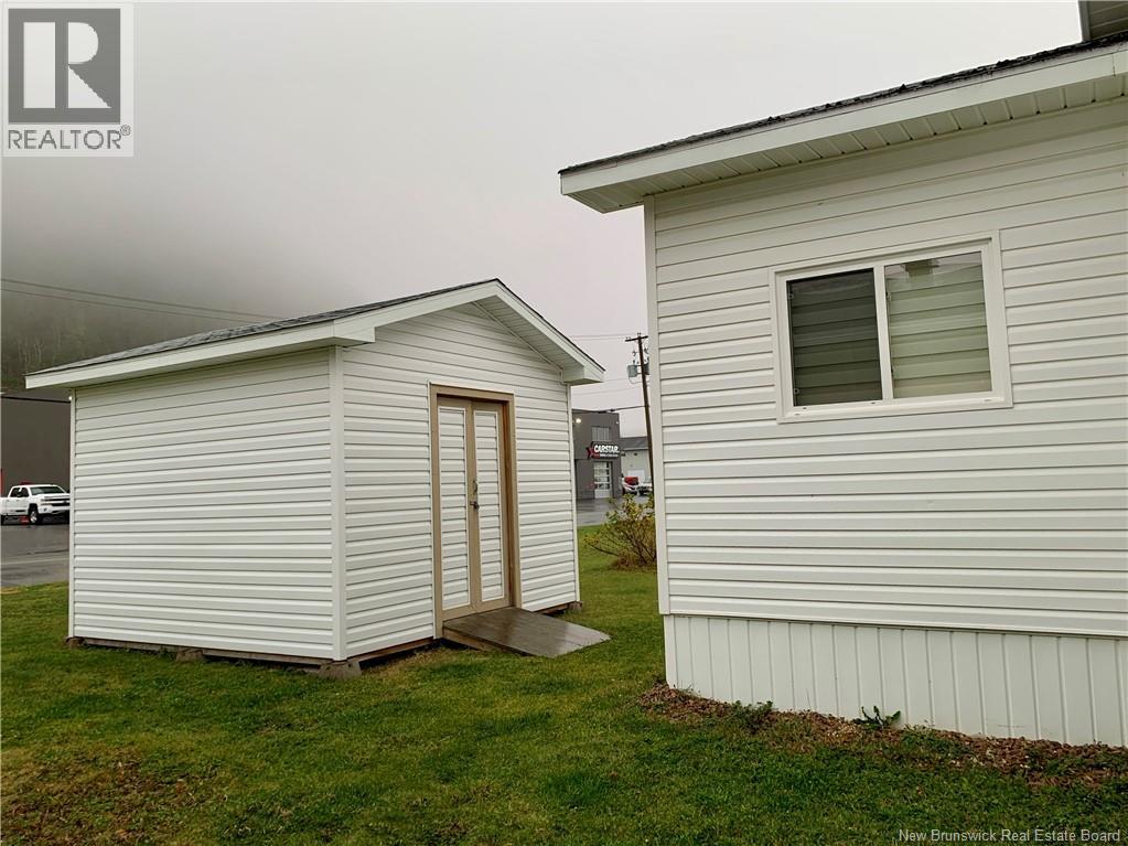 14 Mountain View, Campbellton, New Brunswick  E3N 3K9 - Photo 24 - NB128214