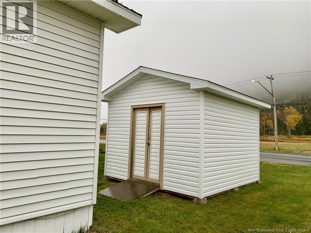 14 Mountain View, Campbellton, New Brunswick  E3N 3K9 - Photo 27 - NB128214