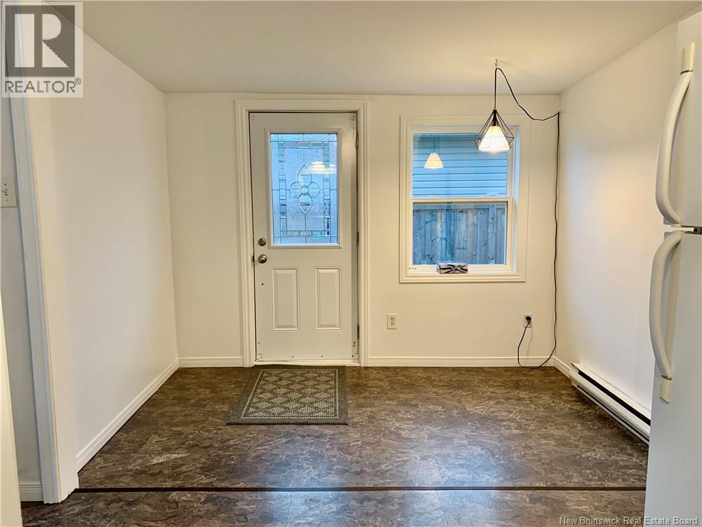 14 Mountain View, Campbellton, New Brunswick  E3N 3K9 - Photo 6 - NB128214