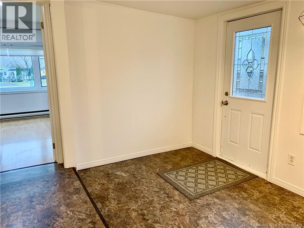 14 Mountain View, Campbellton, New Brunswick  E3N 3K9 - Photo 8 - NB128214