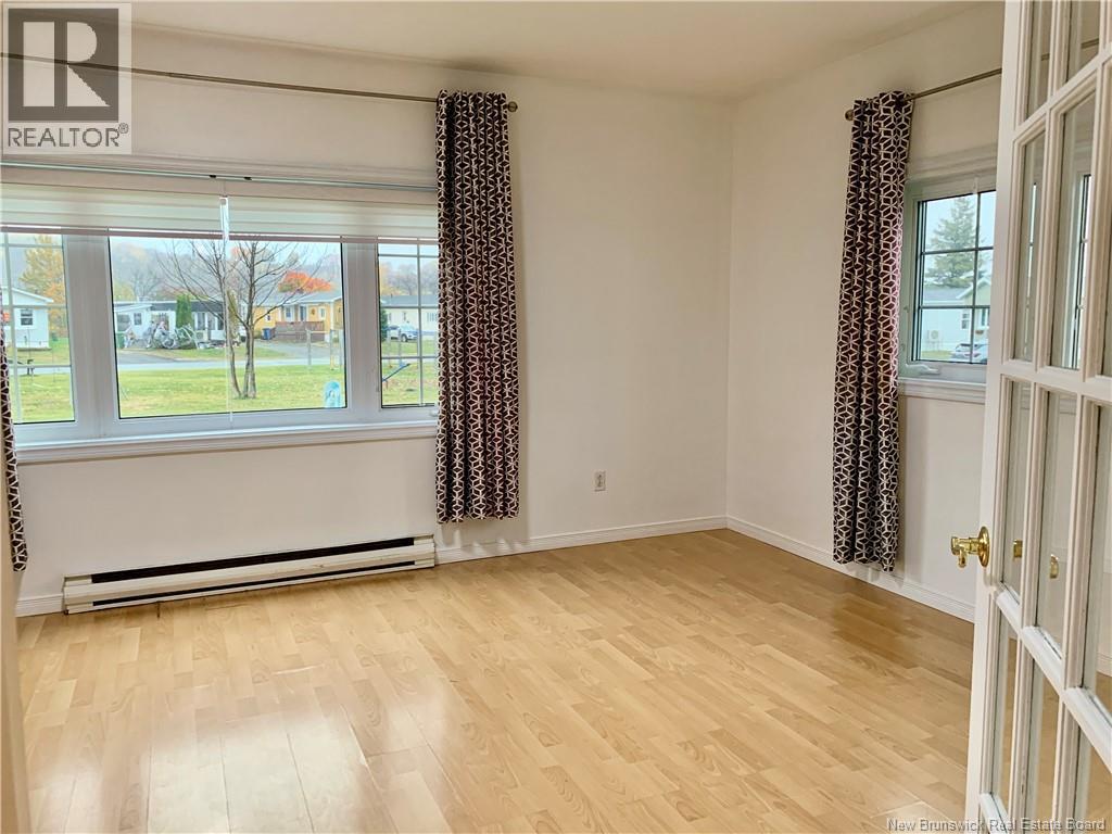 14 Mountain View, Campbellton, New Brunswick  E3N 3K9 - Photo 9 - NB128214