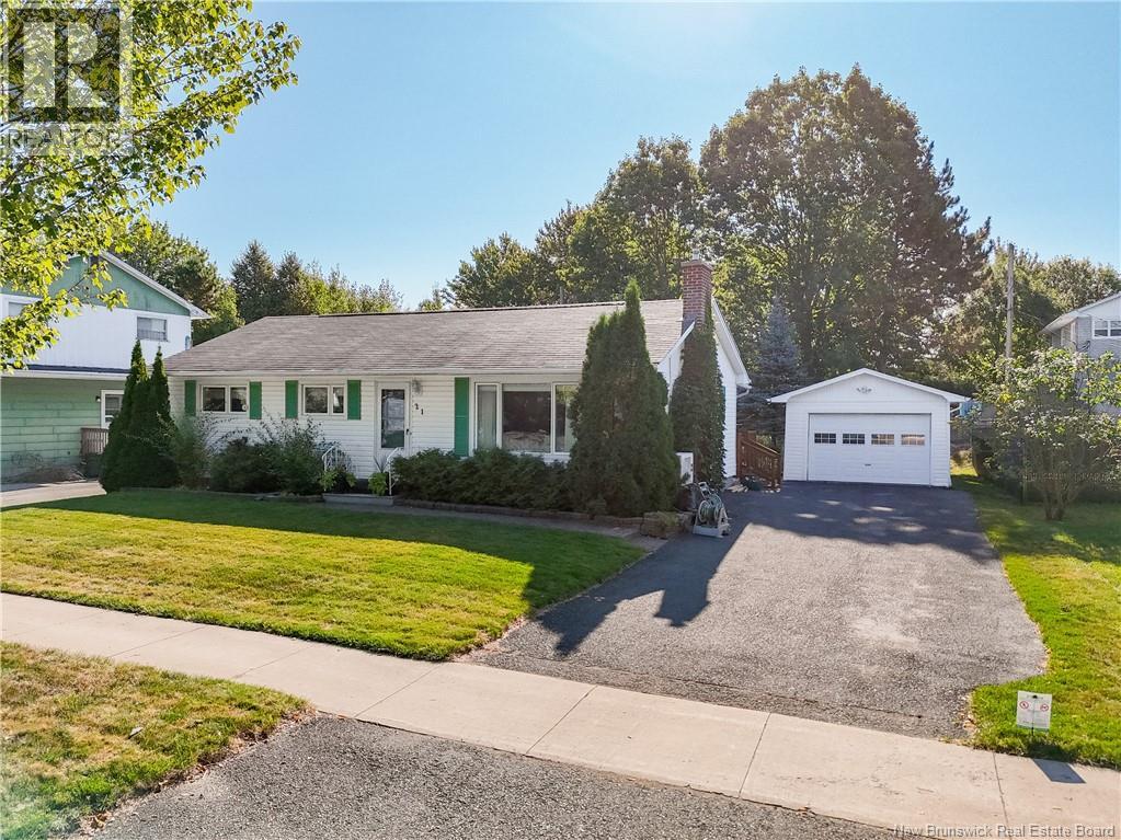 21 Dover Crescent, Fredericton, New Brunswick  E3B 4T8 - Photo 2 - NB126319