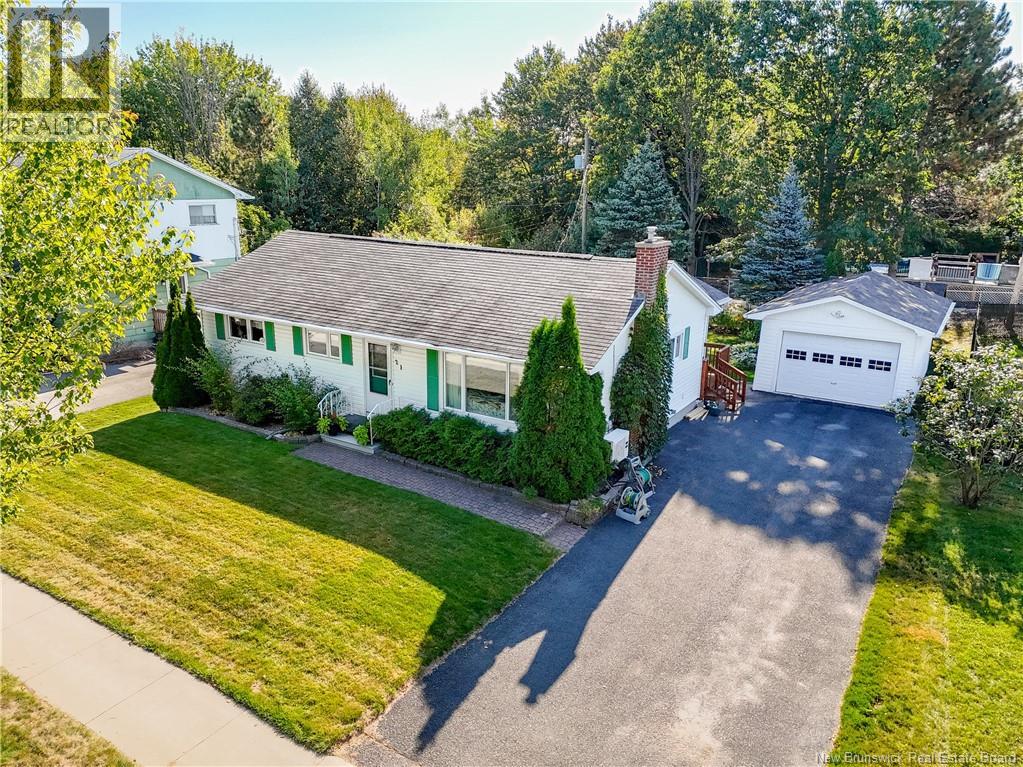 21 Dover Crescent, Fredericton, New Brunswick  E3B 4T8 - Photo 4 - NB126319