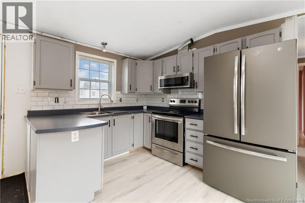 50 Sophie, Dieppe, New Brunswick  E1A 7C7 - Photo 6 - NB128869
