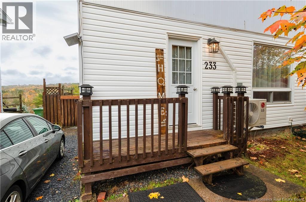 233 Mark Drive, Saint John, New Brunswick  E2J 3X6 - Photo 1 - NB128861