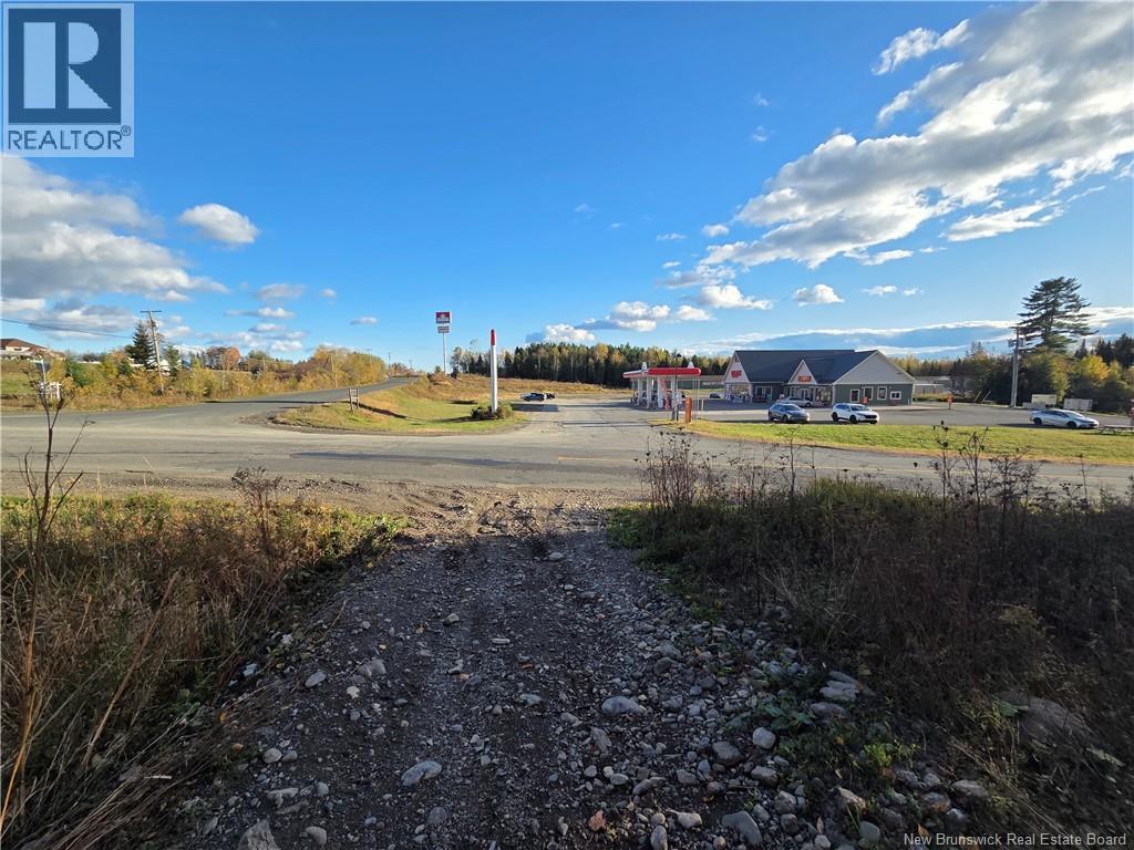 1 Connell Road, Woodstock, New Brunswick  E7M 1K7 - Photo 1 - NB128718