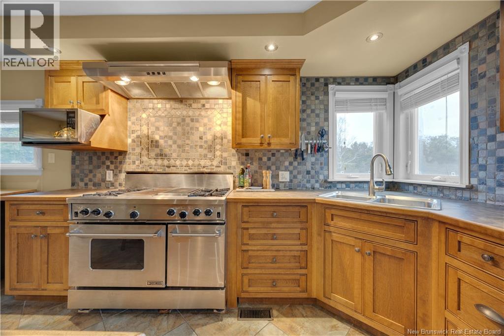 2754 Westfield Road, Saint John, New Brunswick  E2M 6P8 - Photo 10 - NB128939