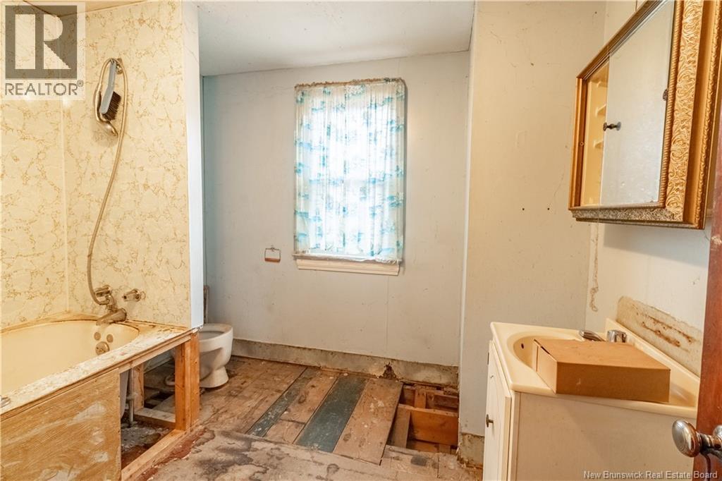 55 Queen Street, Sussex, New Brunswick  E4E 2A8 - Photo 17 - NB128947