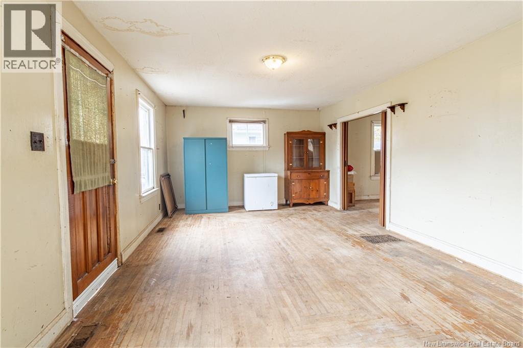 55 Queen Street, Sussex, New Brunswick  E4E 2A8 - Photo 2 - NB128947