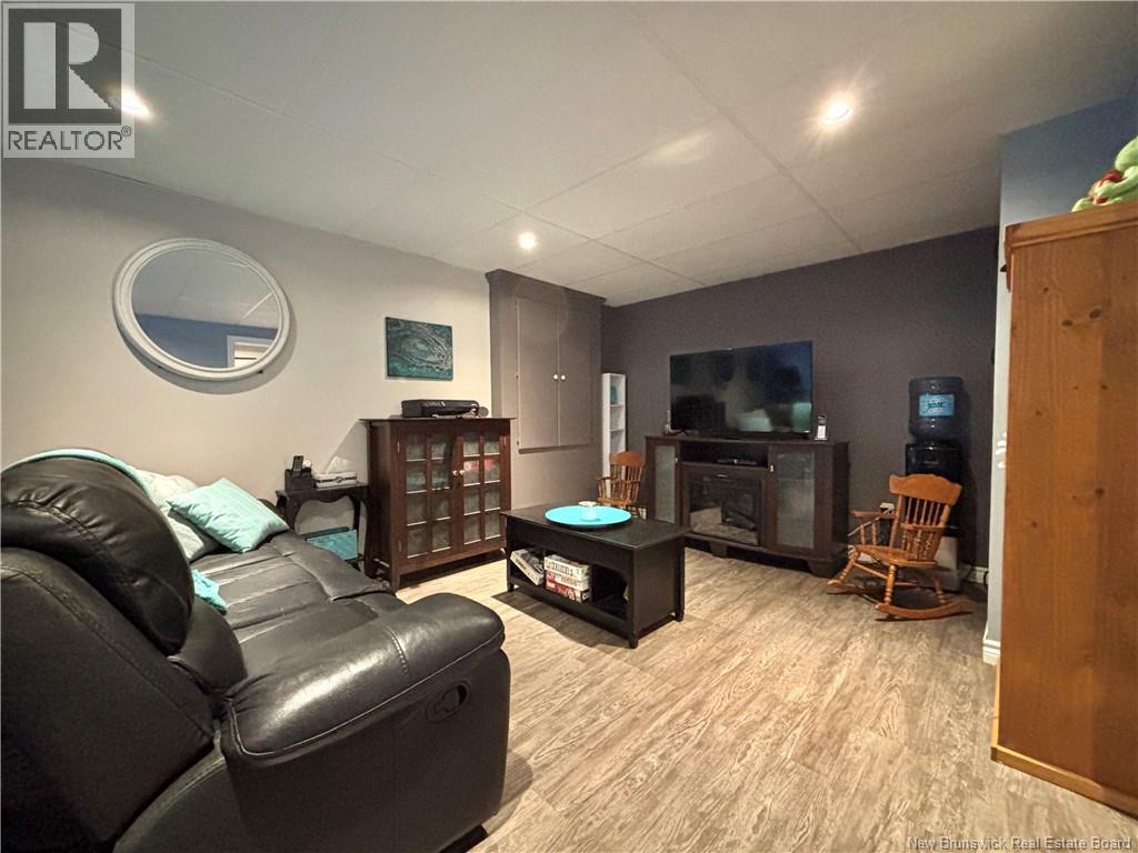 656 Baie, Beresford, New Brunswick  E8K 1X2 - Photo 24 - NB128946
