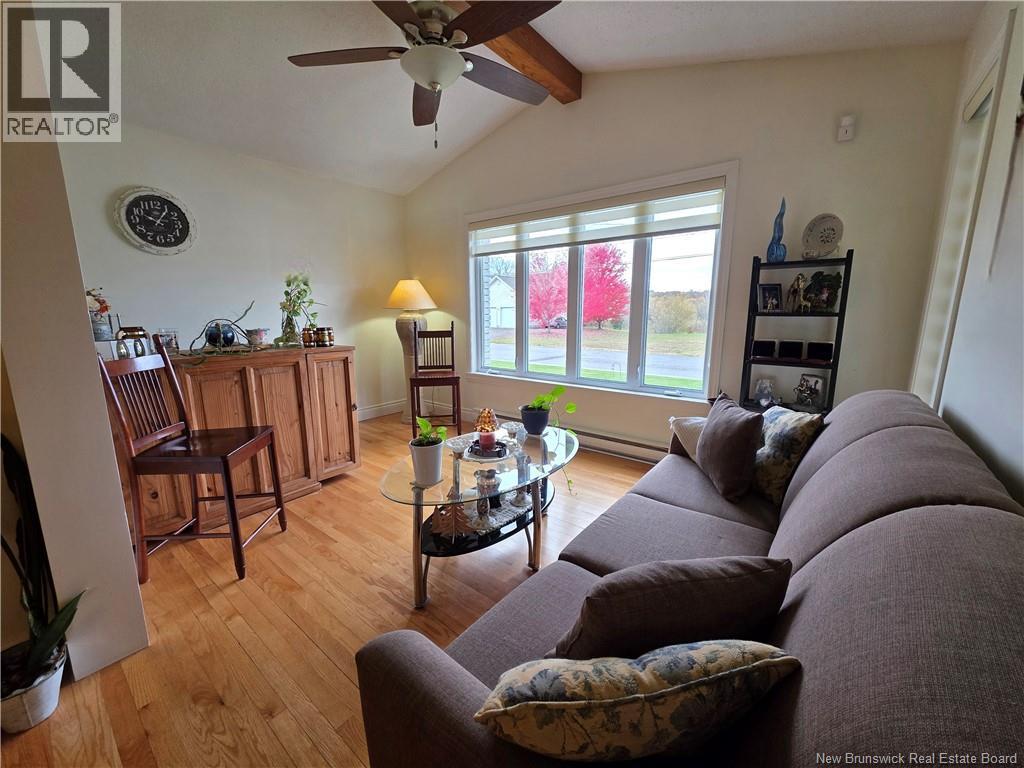 384 Taylor Street, Grand Falls, New Brunswick  E3Y 3V9 - Photo 5 - NB128985