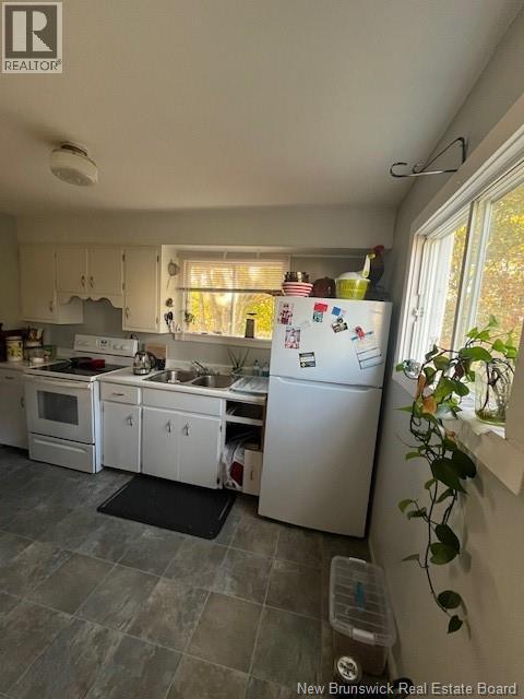 431 Vanier Street, Campbellton, New Brunswick  E3N 1V1 - Photo 6 - NB128937