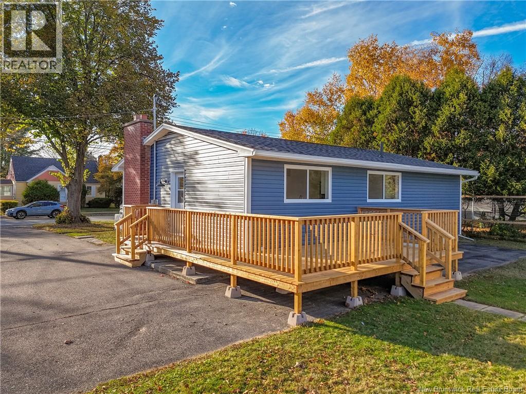 777 Maclaren Avenue, Fredericton, New Brunswick  E3A 3L6 - Photo 2 - NB128927