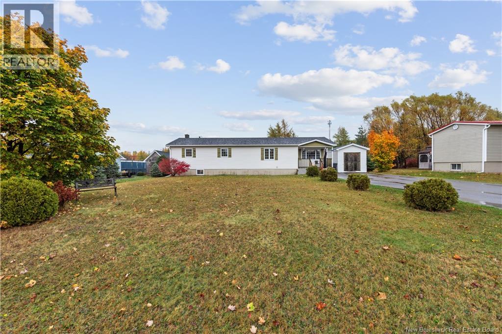 15 Rue Thibodeau, Rogersville, New Brunswick  E4Y 1S9 - Photo 2 - NB128932
