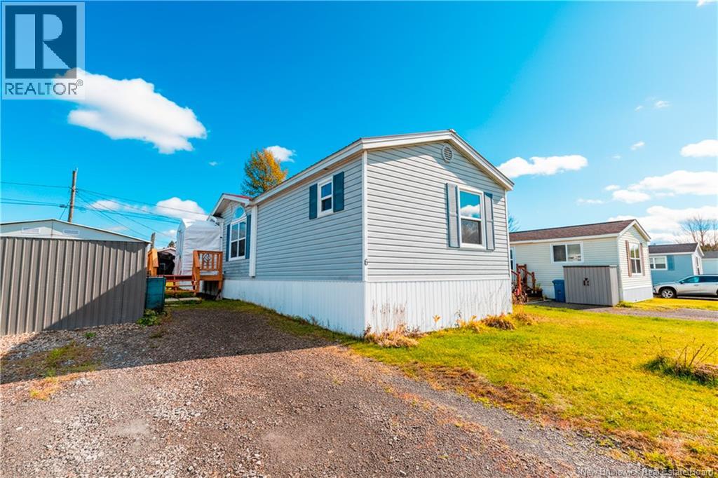 6 Tyler Street, Lincoln, New Brunswick