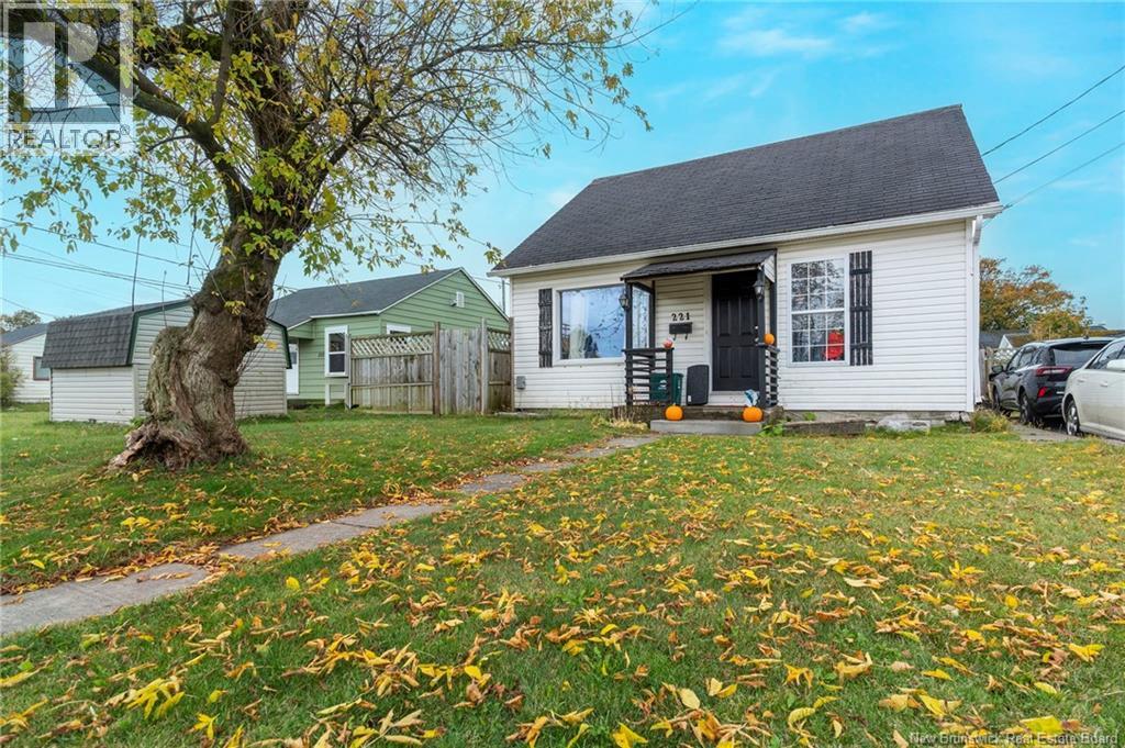 221 Market Place, Saint John, New Brunswick  E2M 1B7 - Photo 2 - NB128992