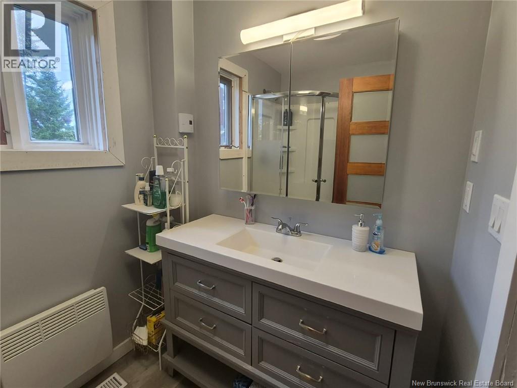 138 Bearse Street, Dalhousie, New Brunswick  E8C 1E6 - Photo 9 - NB129023