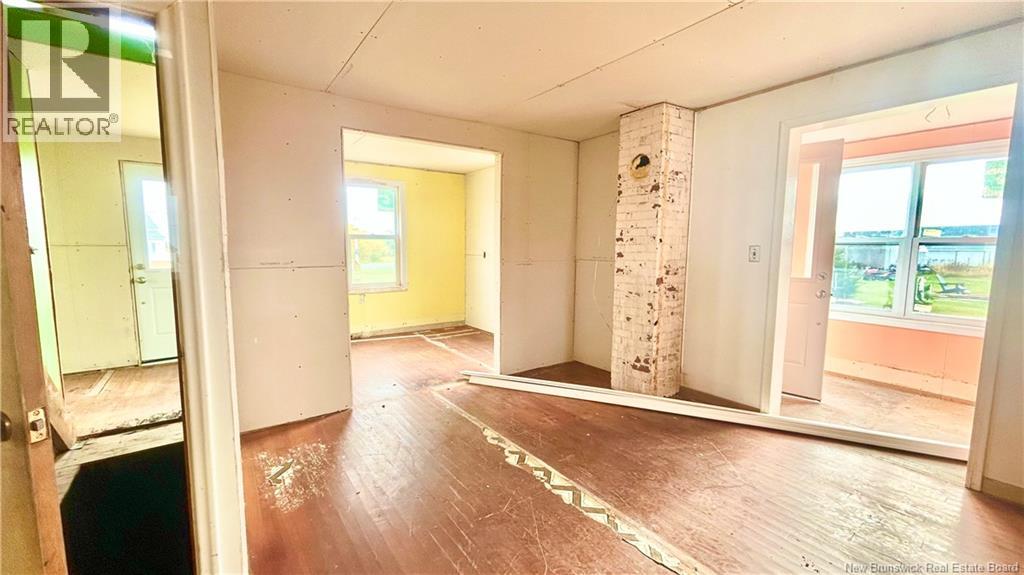 1723 De La Mer Boulevard, Saint-Marie-Saint-Raphaël, New Brunswick E8T 1P9 - Photo 11 - NB129031