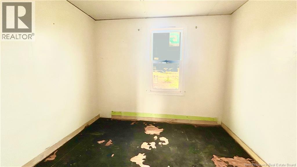 1723 De La Mer Boulevard, Saint-Marie-Saint-Raphaël, New Brunswick E8T 1P9 - Photo 12 - NB129031