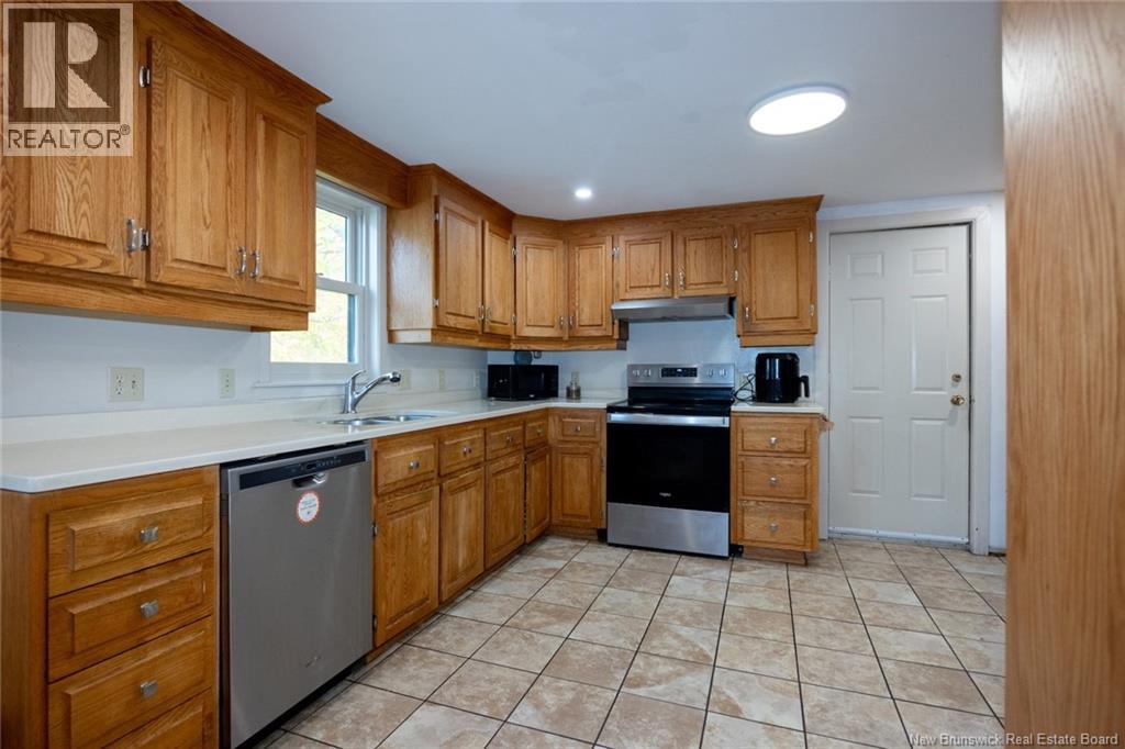 352 Regent Street, Fredericton, New Brunswick  E3B 3X4 - Photo 20 - NB128599