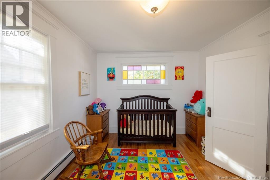 352 Regent Street, Fredericton, New Brunswick  E3B 3X4 - Photo 11 - NB129035