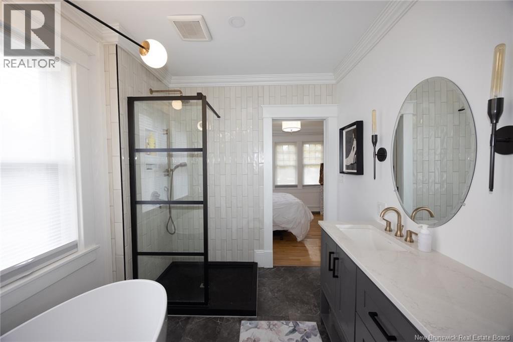 352 Regent Street, Fredericton, New Brunswick  E3B 3X4 - Photo 18 - NB129035