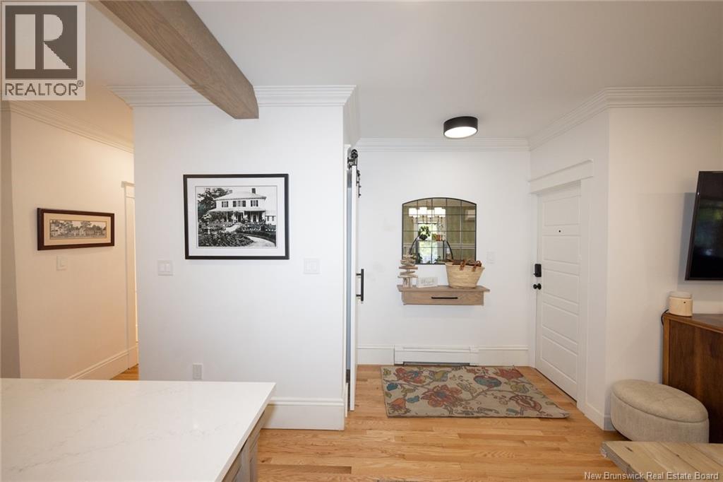 352 Regent Street, Fredericton, New Brunswick  E3B 3X4 - Photo 2 - NB129035