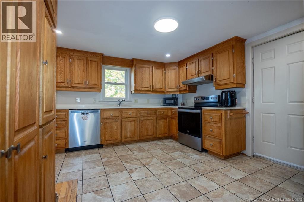 352 Regent Street, Fredericton, New Brunswick  E3B 3X4 - Photo 21 - NB129035