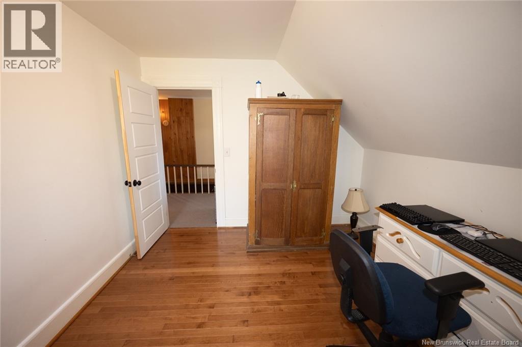 352 Regent Street, Fredericton, New Brunswick  E3B 3X4 - Photo 34 - NB129035