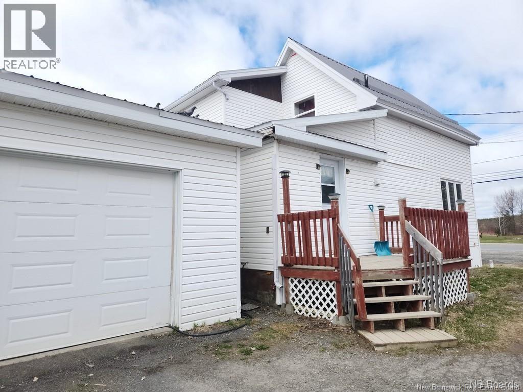 198 Principale Street, Sainte-Anne-De-Madawaska, New Brunswick  E7E 1B8 - Photo 2 - NB128995