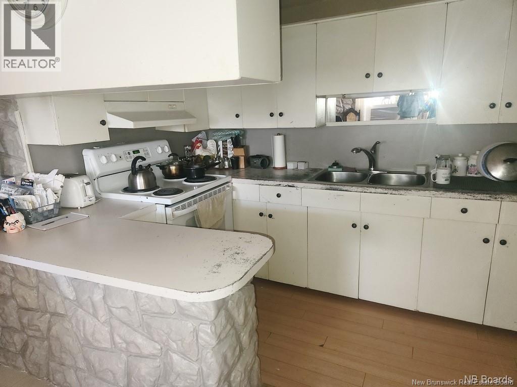 198 Principale Street, Sainte-Anne-De-Madawaska, New Brunswick  E7E 1B8 - Photo 4 - NB128995