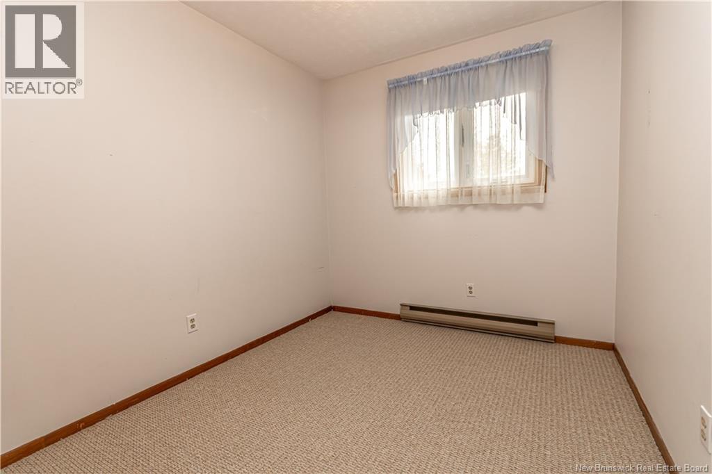 136 Jewett Street, Fredericton, New Brunswick  E3A 4Z7 - Photo 15 - NB128822
