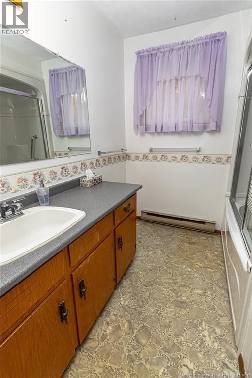 136 Jewett Street, Fredericton, New Brunswick  E3A 4Z7 - Photo 18 - NB128822