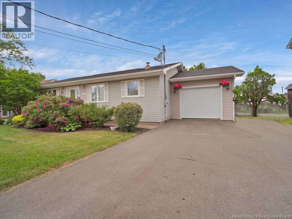 938 Melanson Road, Dieppe, New Brunswick