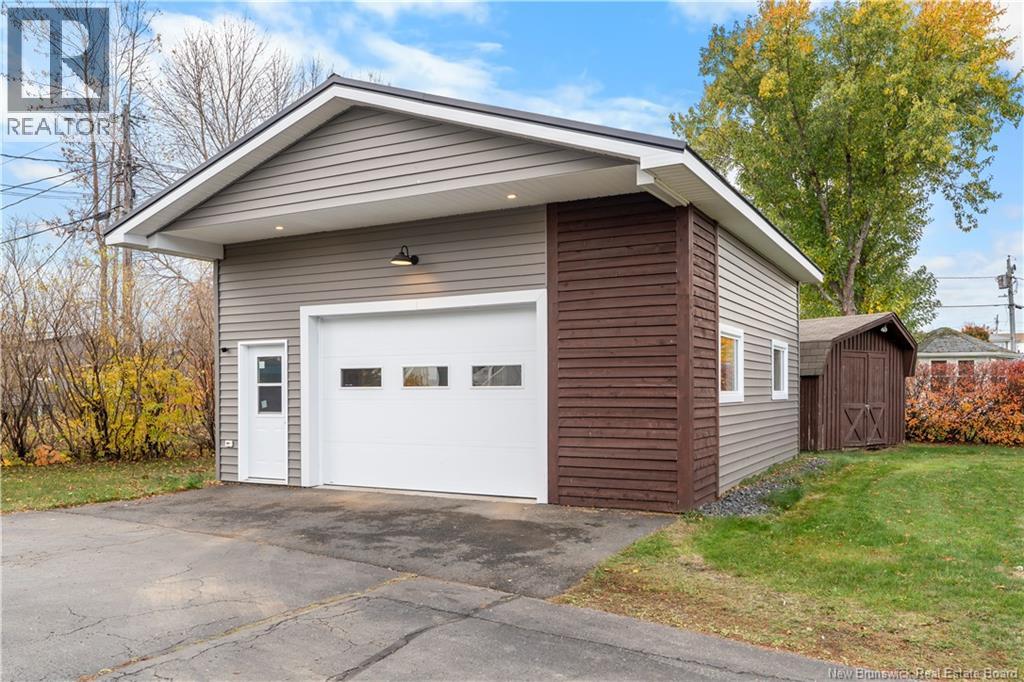 125 Roche, Bathurst, New Brunswick  E2A 3E5 - Photo 6 - NB129048