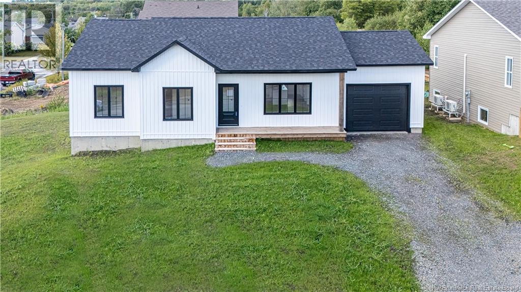 201 Gilridge Drive, Fredericton, New Brunswick  E3G 9W7 - Photo 2 - NB129078