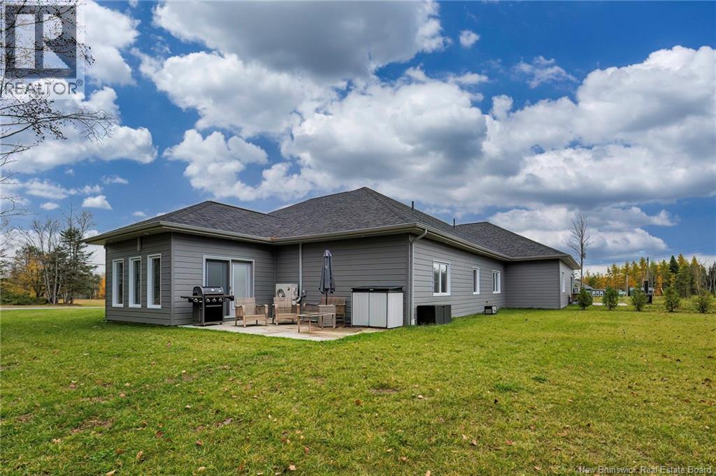 955 Main Street, Grand Falls, New Brunswick  E3Z 2W3 - Photo 10 - NB129017