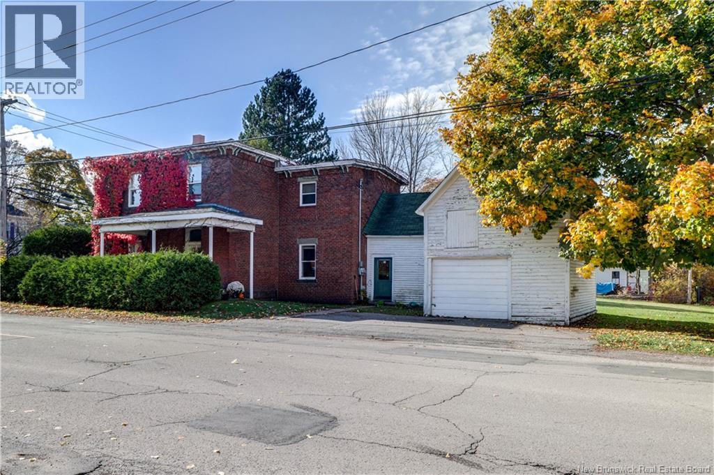 33-35 Queen Street, Sussex, New Brunswick E4E 2A6 - Photo 13 - NB129018