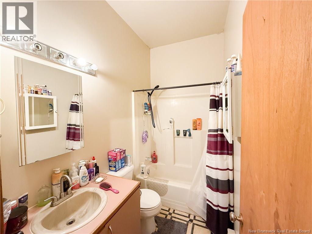 33-35 Queen Street, Sussex, New Brunswick E4E 2A6 - Photo 24 - NB129018
