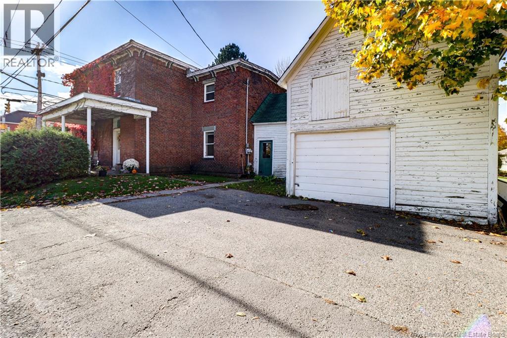 33-35 Queen Street, Sussex, New Brunswick E4E 2A6 - Photo 3 - NB129018
