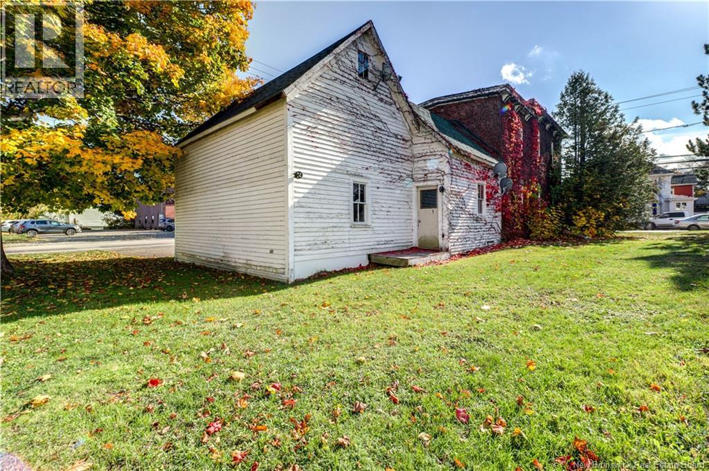 33-35 Queen Street, Sussex, New Brunswick E4E 2A6 - Photo 6 - NB129018