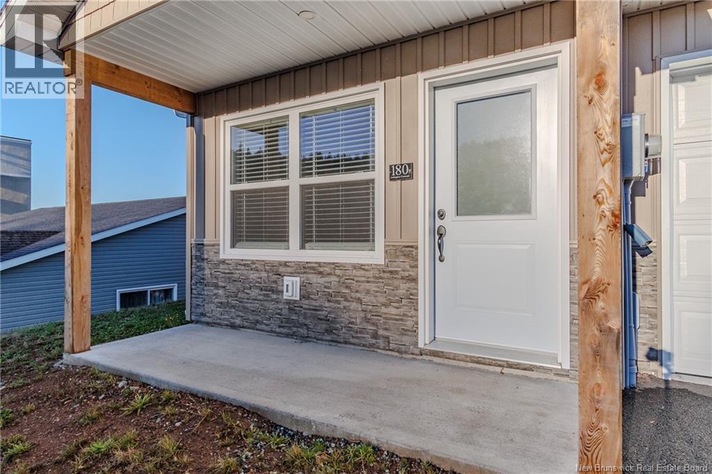 180 Arlington Crescent, Saint John, New Brunswick E2K 0G2 - Photo 3 - NB129060