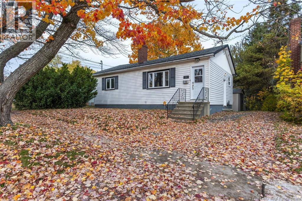 21 Garfield, Moncton, New Brunswick E1C 3Y4 - Photo 1 - NB129055
