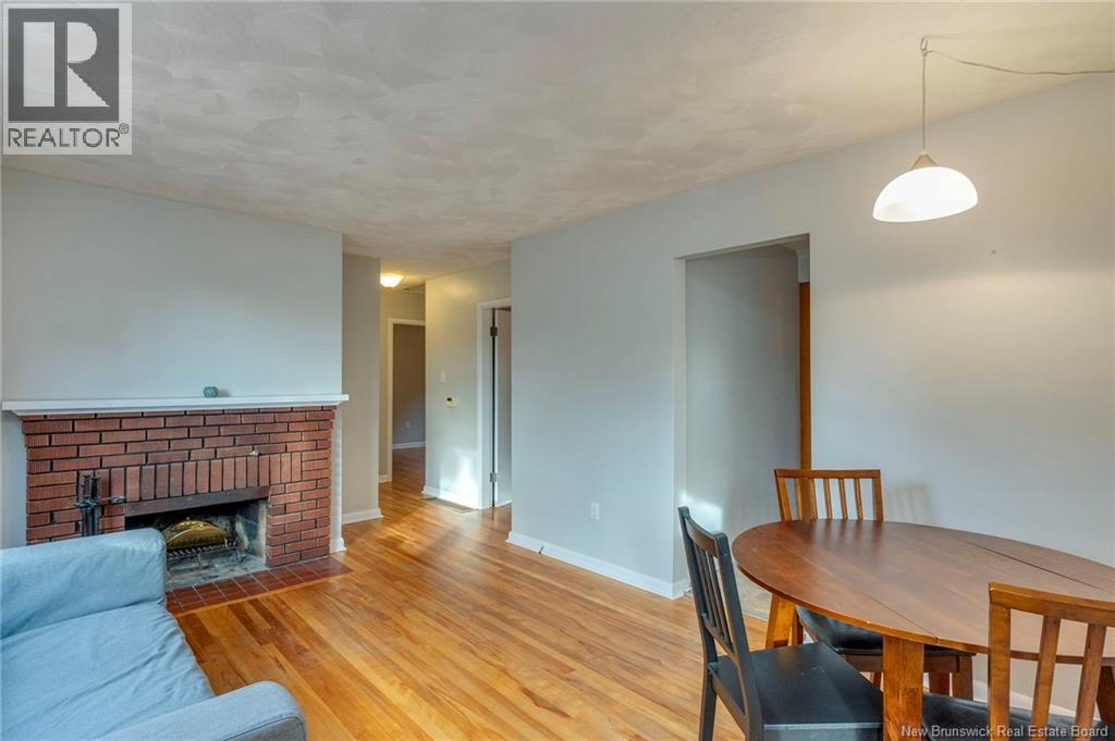 21 Garfield, Moncton, New Brunswick E1C 3Y4 - Photo 5 - NB129055