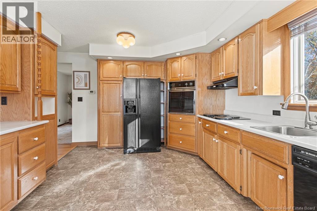 27 Grasse Circle, Fredericton, New Brunswick E3A 7S8 - Photo 23 - NB129106