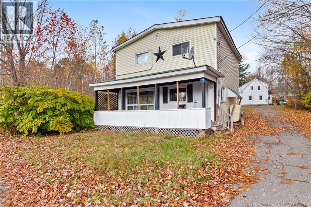 17 Queen Street, Minto, New Brunswick E4B 3P2 - Photo 2 - NB129118